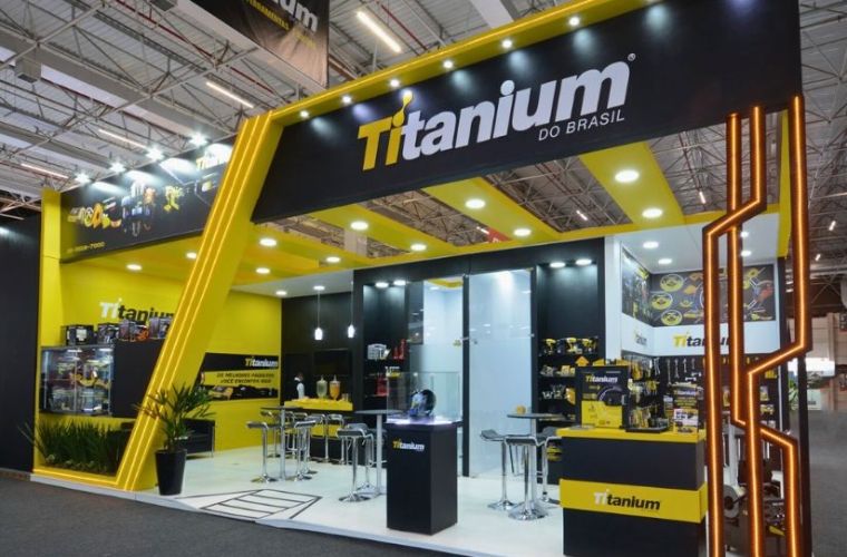 Stand Titanium